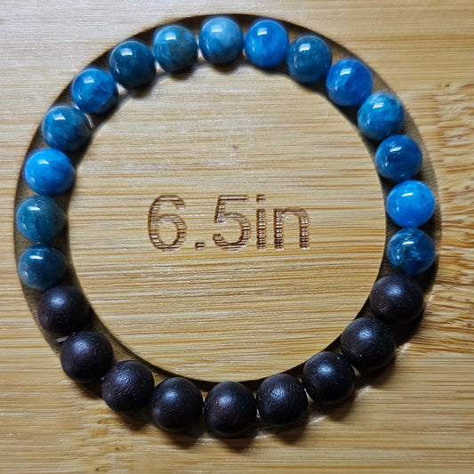 Blue Apatite and Agarwood beaded bracelet