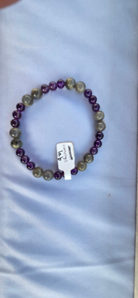 Amethyst and Labradorite beaded bracelet
